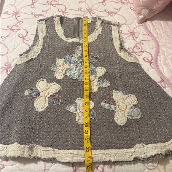 POL Charcoal Tank with Cream and Blue Floral Design - Picture 11 of 12